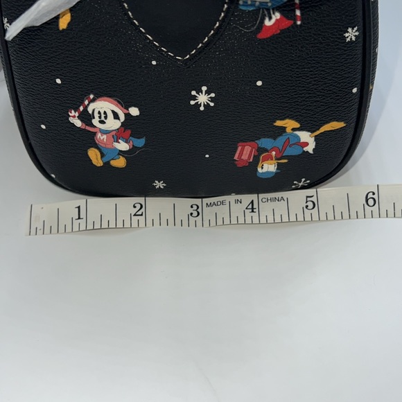 ❤️NWT DISNEY X COACH ROWAN SATCHEL BAG W/ HOLIDAY PRINT - Picture 9 of 14